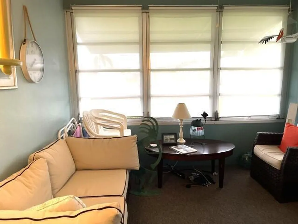 237 High Point Ct W, Delray Beach, FL 33445