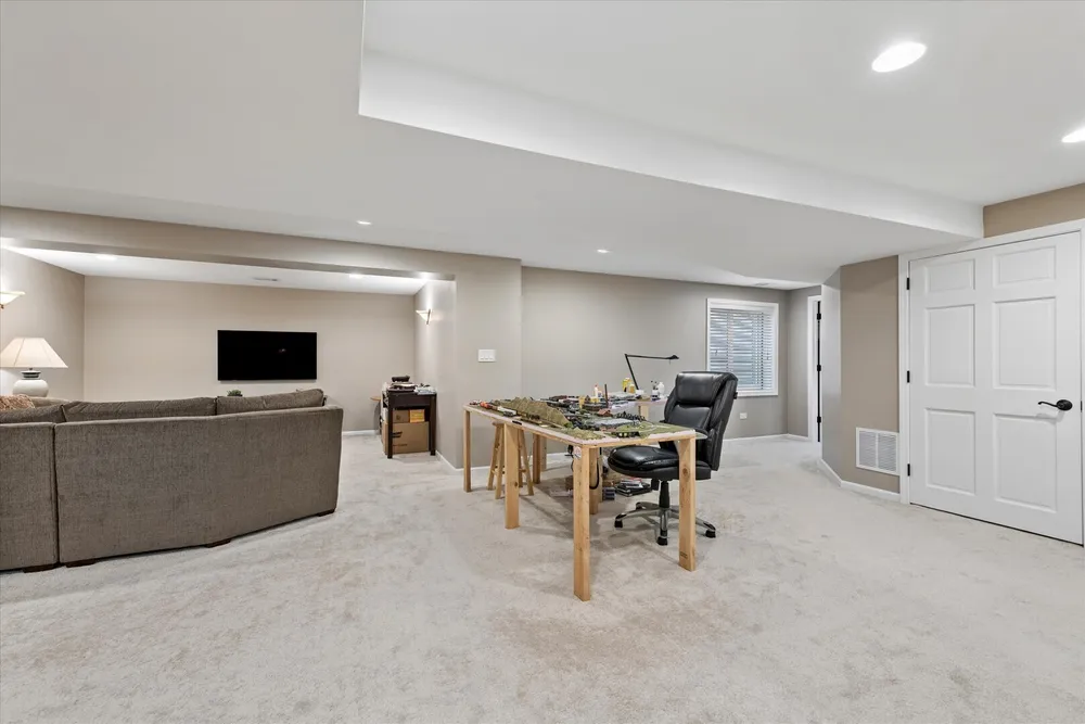 29 Glacier Circle, South Barrington, IL 60010