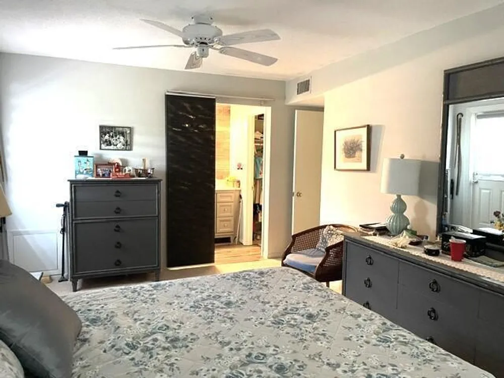 237 High Point Ct W, Delray Beach, FL 33445
