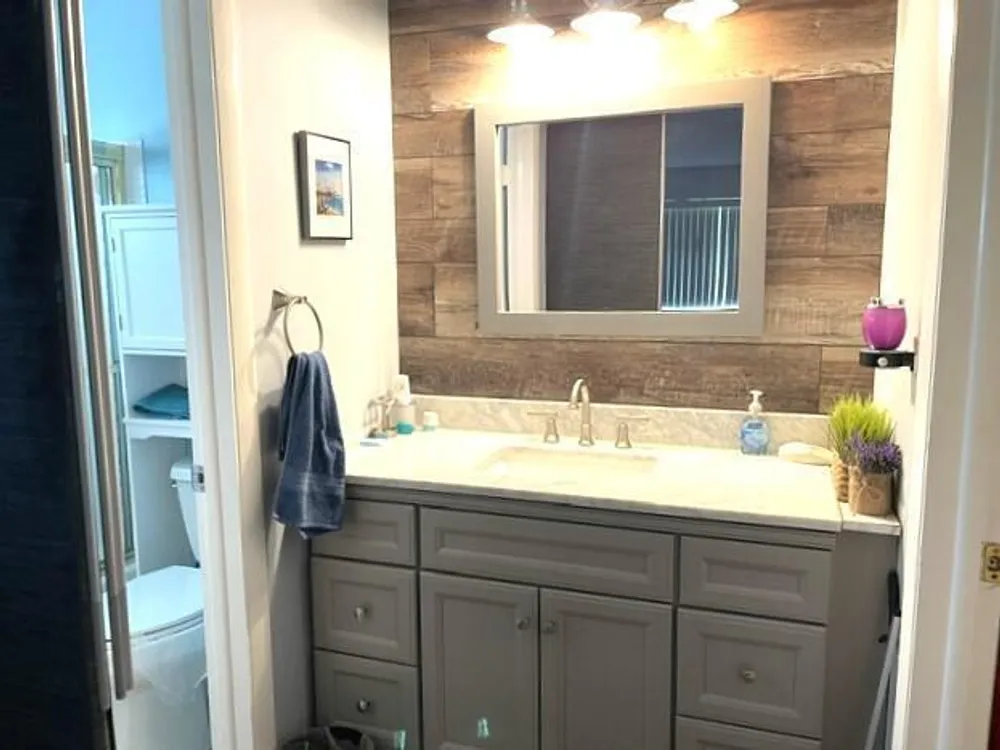 237 High Point Ct W, Delray Beach, FL 33445