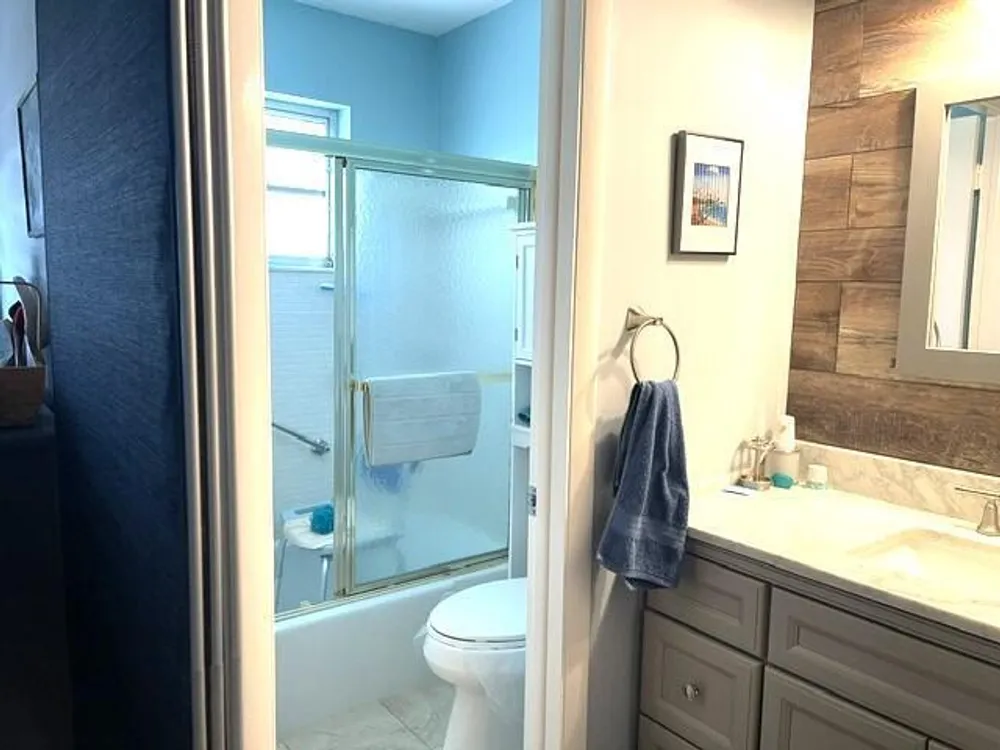 237 High Point Ct W, Delray Beach, FL 33445