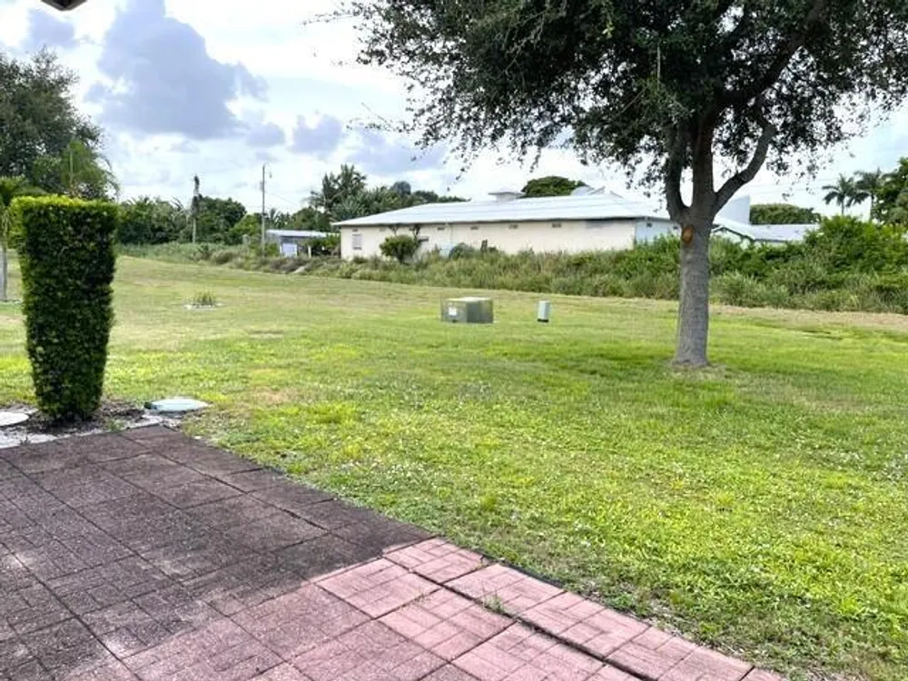 237 High Point Ct W, Delray Beach, FL 33445