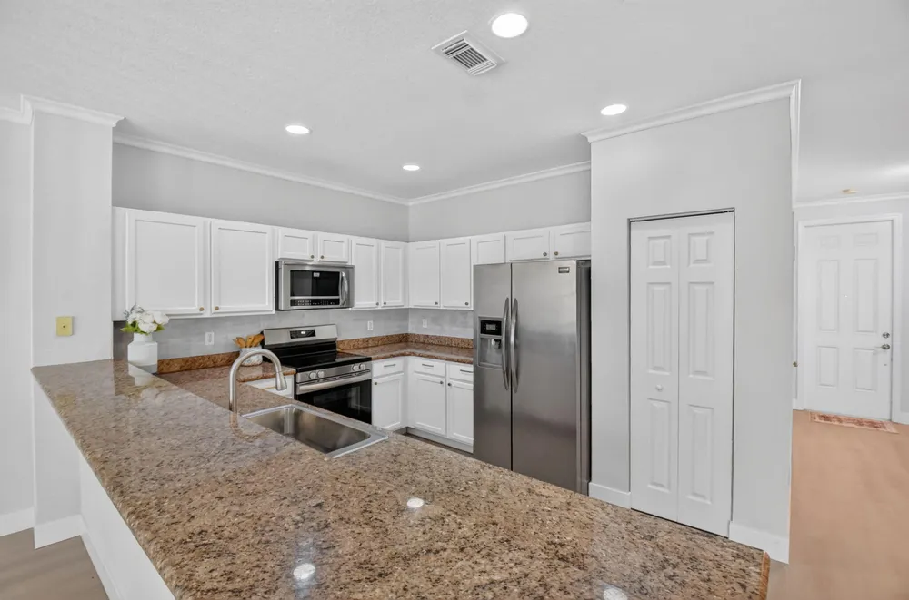 3085 N Evergreen Circle, Boynton Beach, FL 33426
