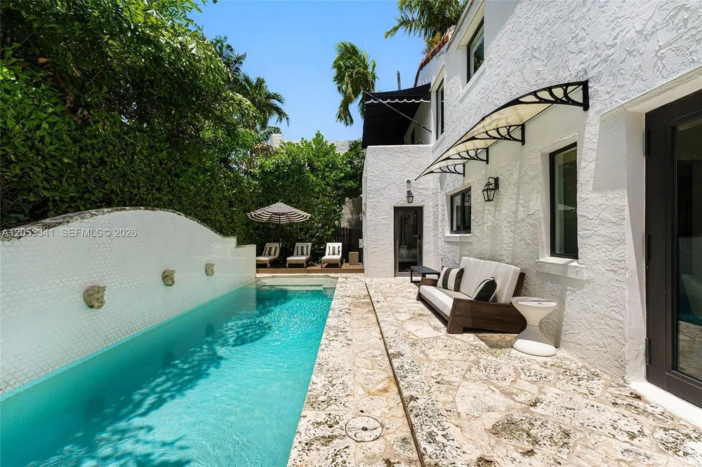 4430 Alton Rd, Miami Beach, FL 33140