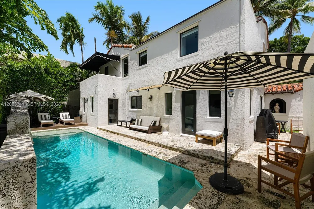 4430 Alton Rd, Miami Beach, FL 33140