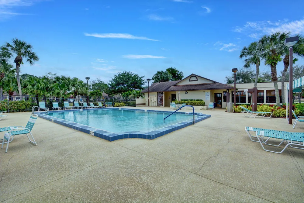 7855 Willow Spring Dr, Lake Worth, FL 33467