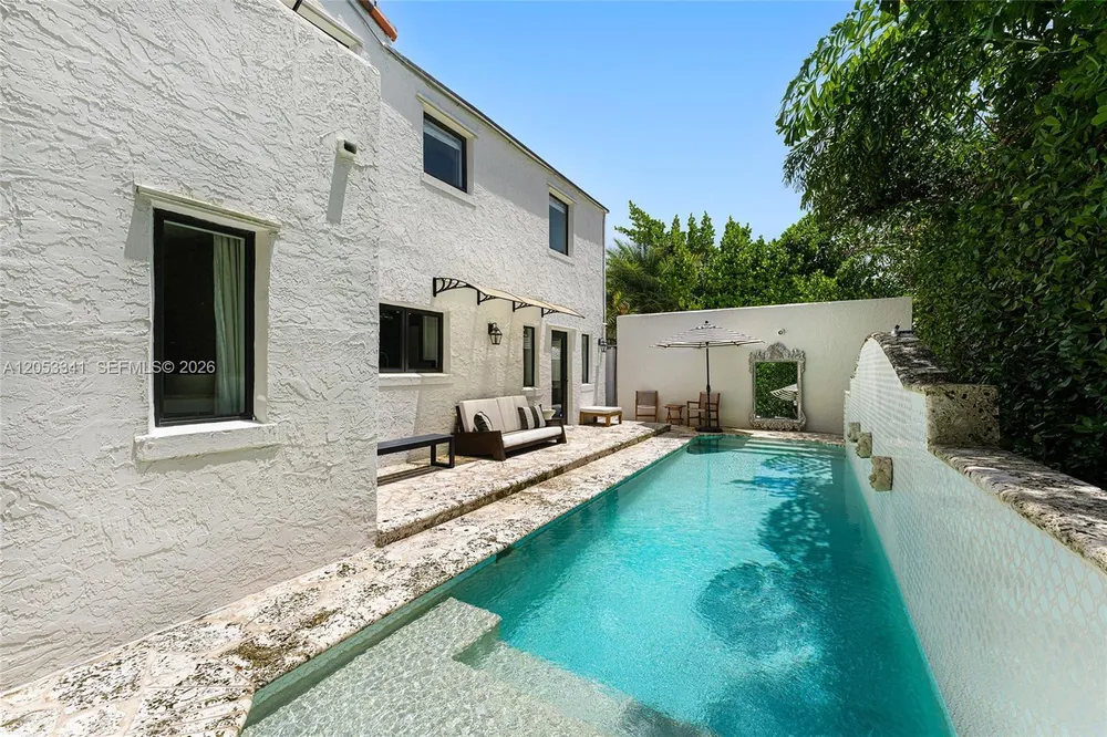 4430 Alton Rd, Miami Beach, FL 33140