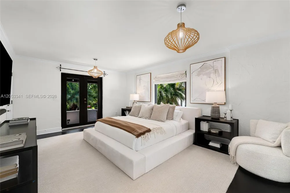 4430 Alton Rd, Miami Beach, FL 33140