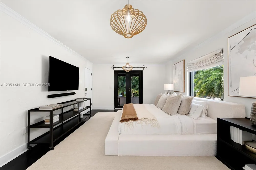 4430 Alton Rd, Miami Beach, FL 33140