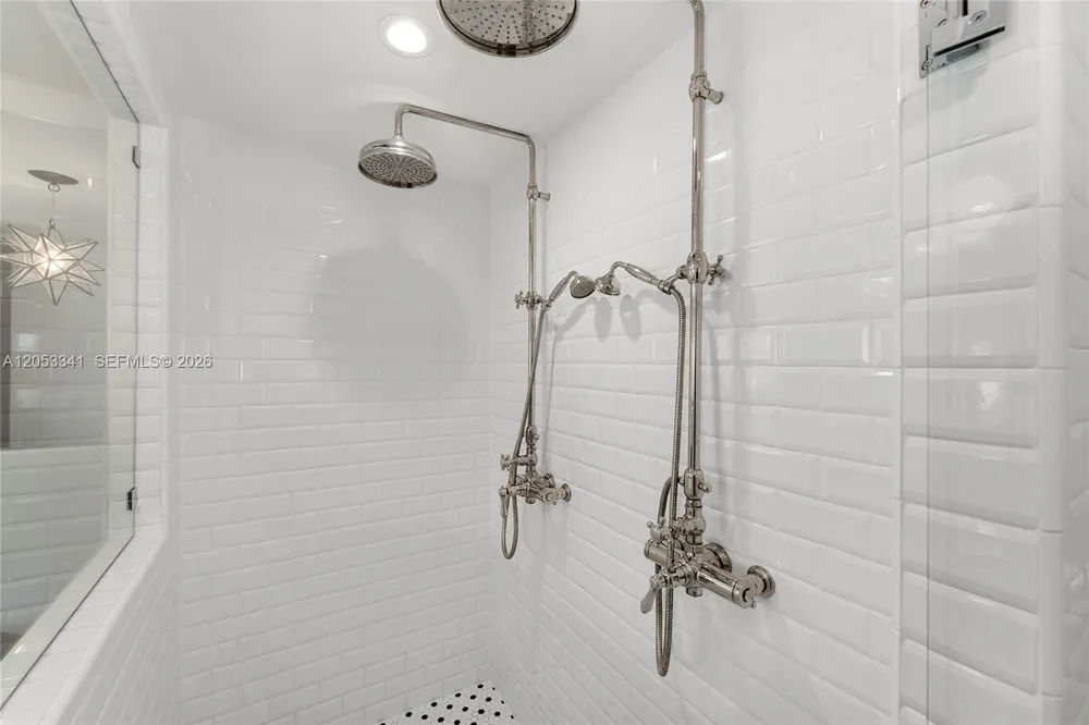 4430 Alton Rd, Miami Beach, FL 33140