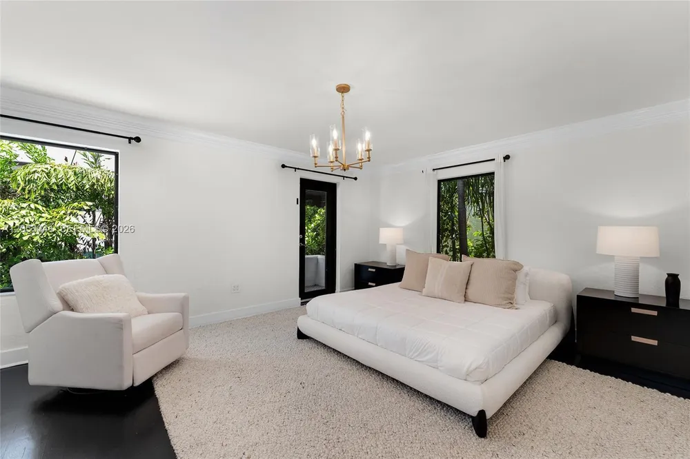 4430 Alton Rd, Miami Beach, FL 33140