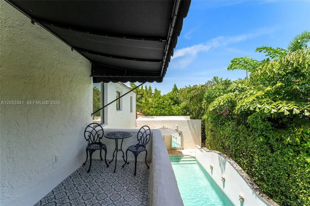 4430 Alton Rd, Miami Beach, FL 33140