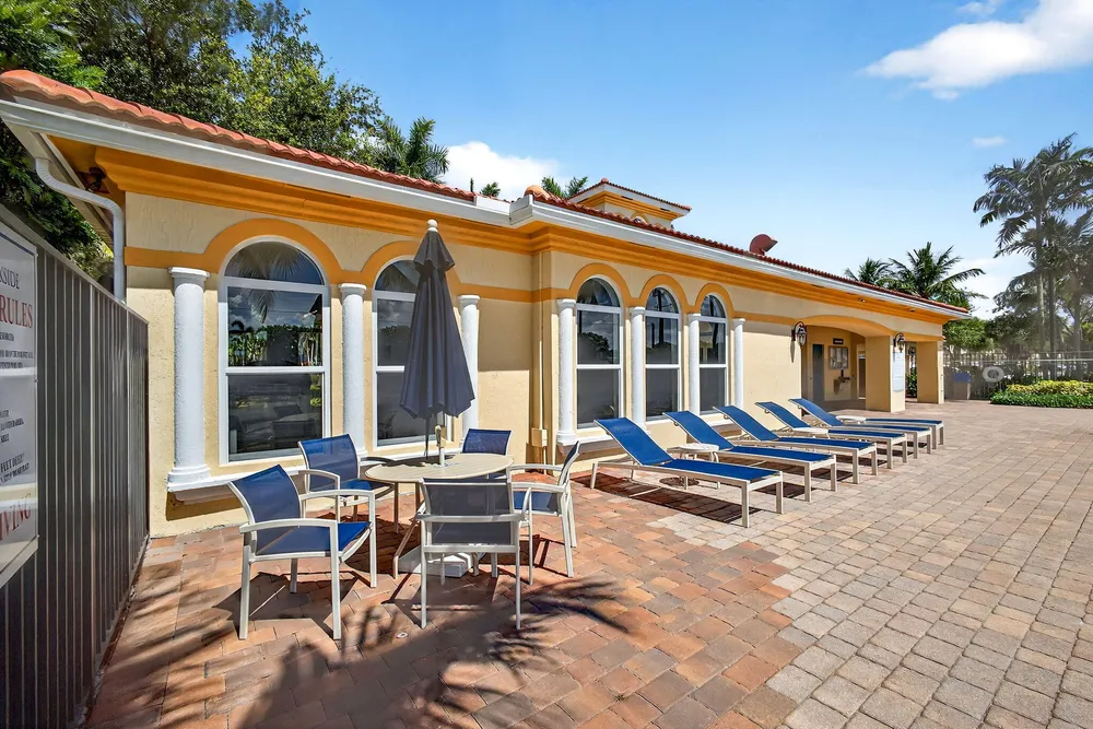 3085 N Evergreen Circle, Boynton Beach, FL 33426