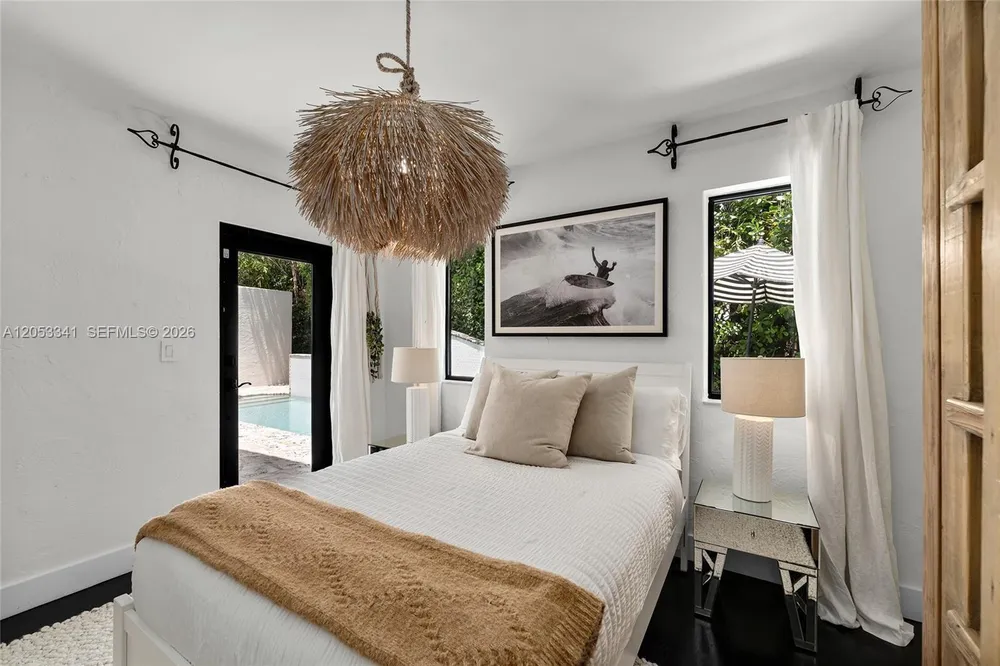 4430 Alton Rd, Miami Beach, FL 33140