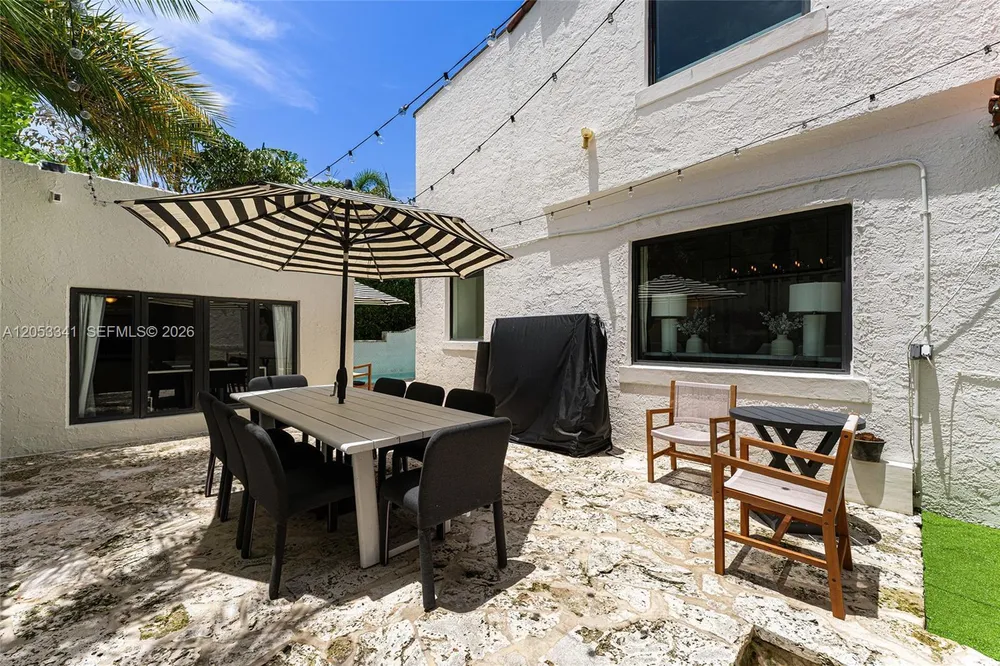 4430 Alton Rd, Miami Beach, FL 33140