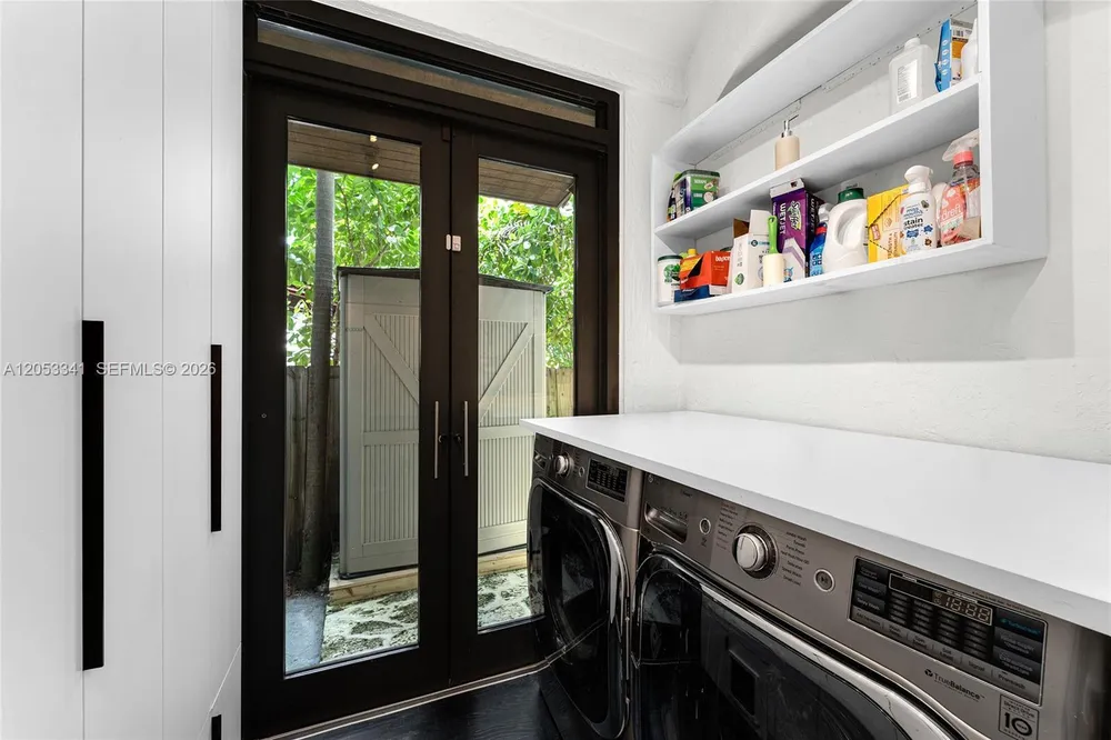 4430 Alton Rd, Miami Beach, FL 33140