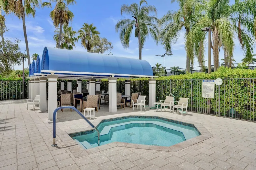 7669 Springwater Pl, Boynton Beach, FL 33437
