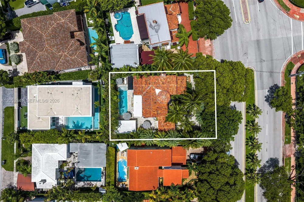 4430 Alton Rd, Miami Beach, FL 33140