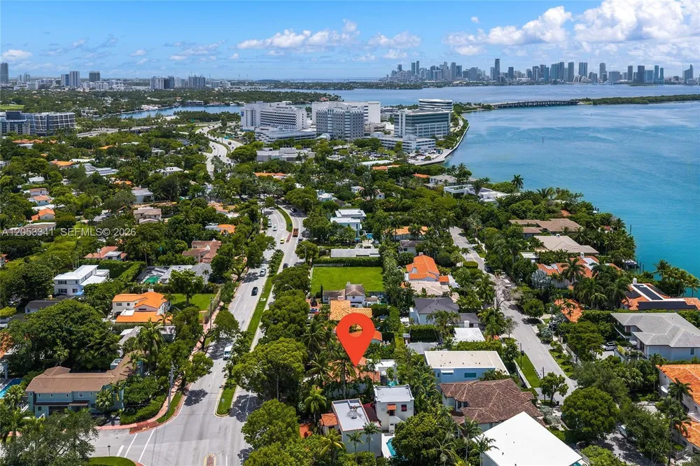 4430 Alton Rd, Miami Beach, FL 33140