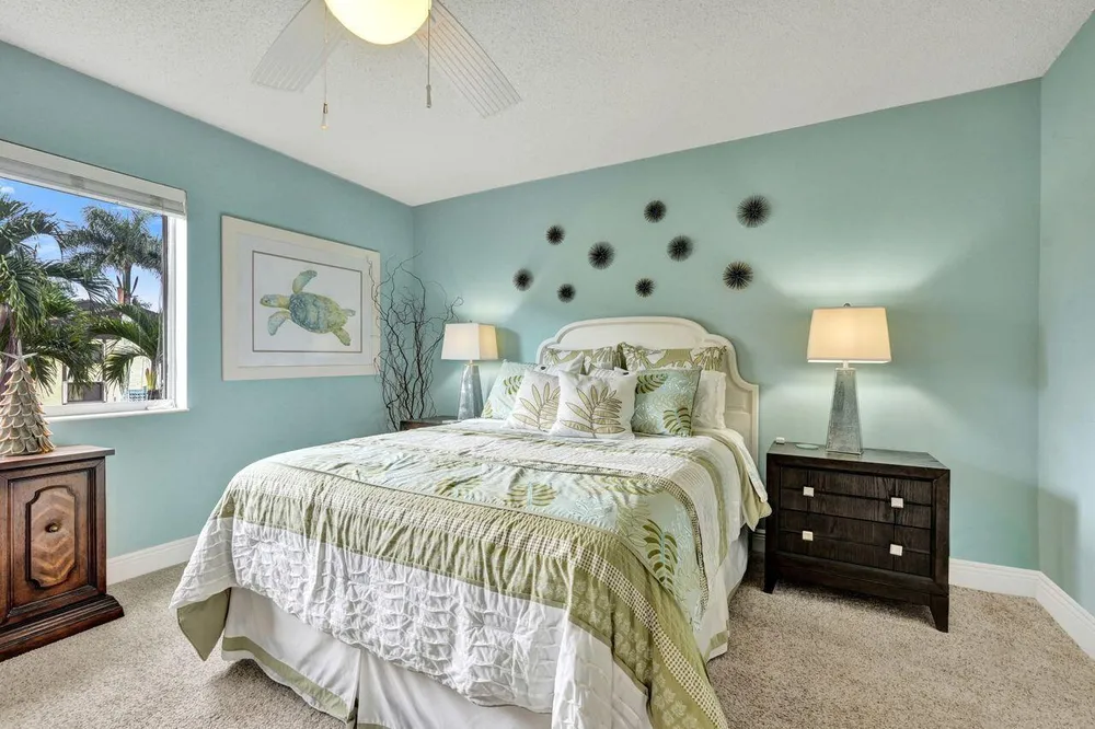429 Pine Glen Ln, Greenacres, FL 33463