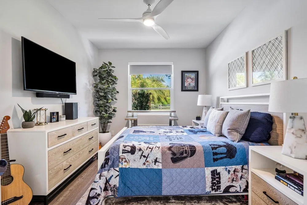 8331 Sawpine Rd, Delray Beach, FL 33446