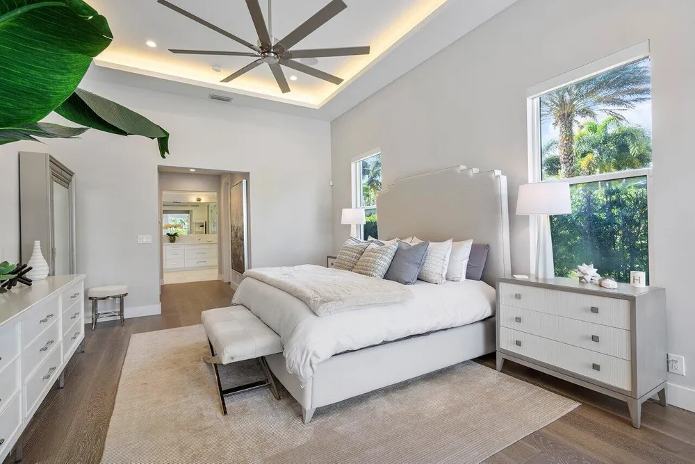 8331 Sawpine Rd, Delray Beach, FL 33446