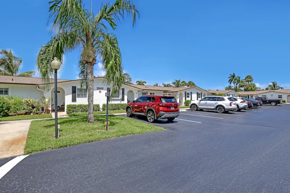 2940 Crosley Dr E, West Palm Beach, FL 33415