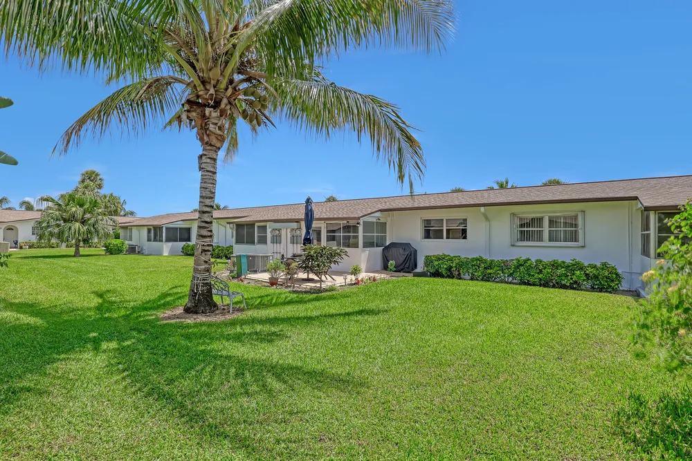 2940 Crosley Dr E, West Palm Beach, FL 33415