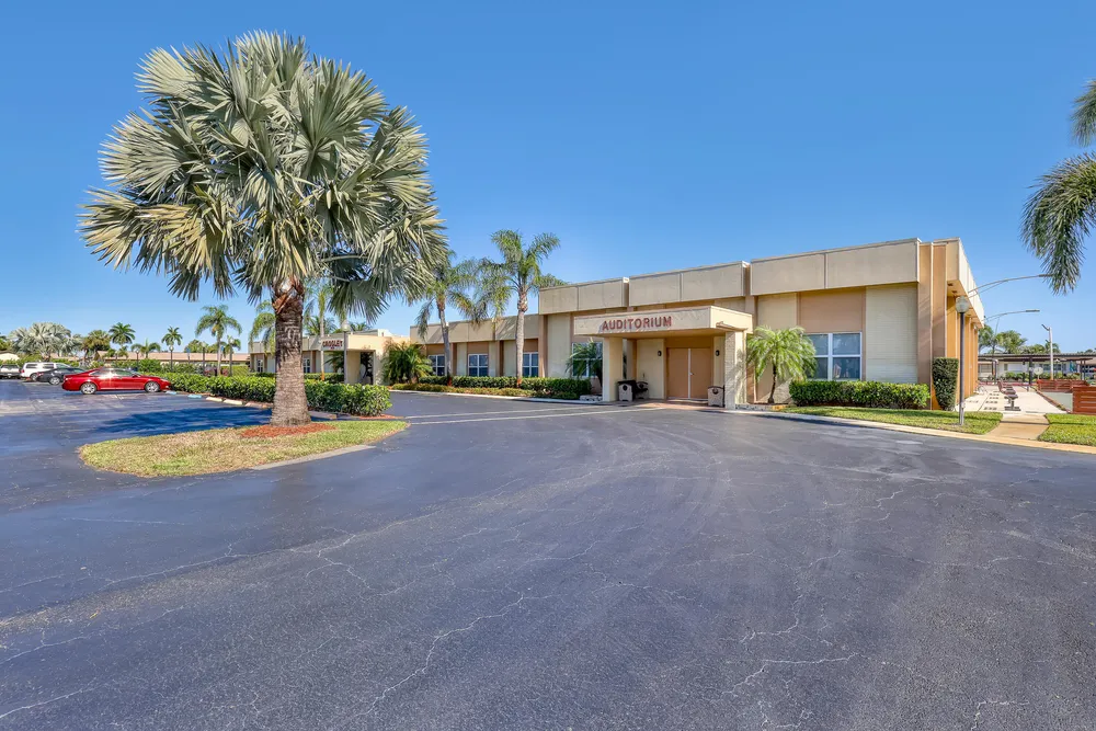 2940 Crosley Dr E, West Palm Beach, FL 33415