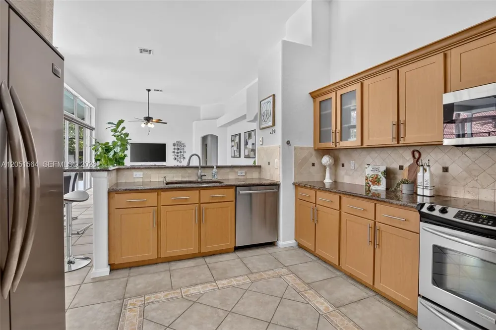 1164 Ginger Circle, Weston, FL 33326