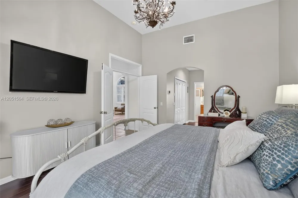 1164 Ginger Circle, Weston, FL 33326