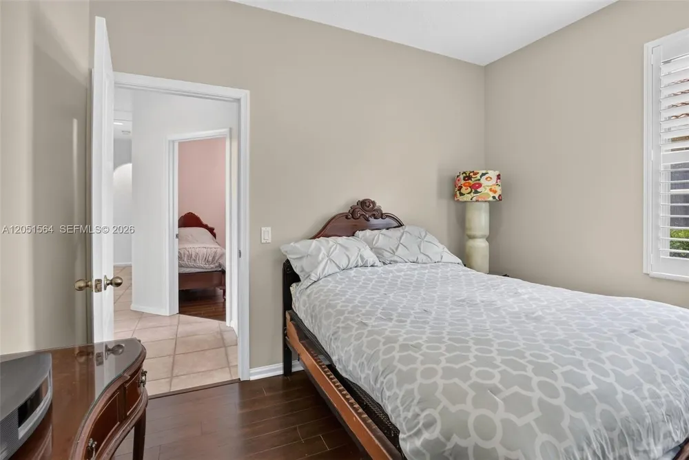 1164 Ginger Circle, Weston, FL 33326