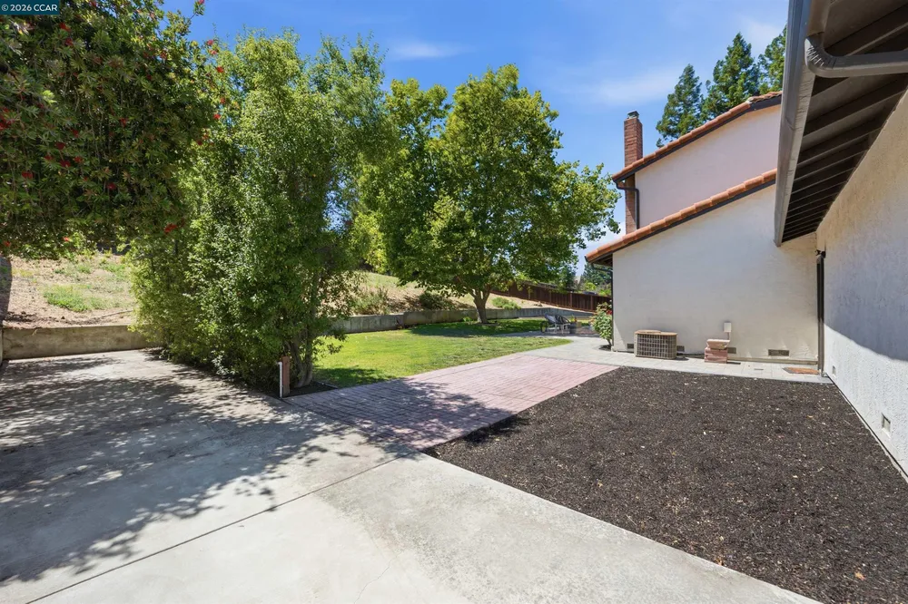 204 Lasso Cir, San Ramon, CA 94583