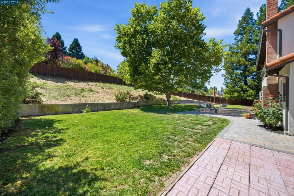 204 Lasso Cir, San Ramon, CA 94583