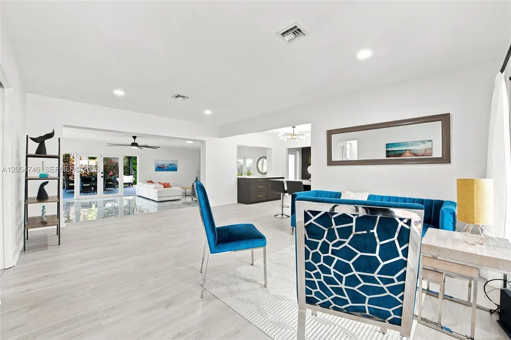 417 NE 11th Ave, Pompano Beach, FL 33060