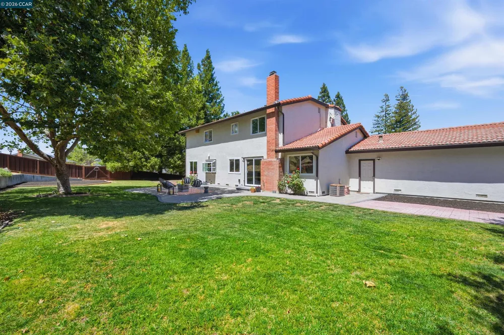 204 Lasso Cir, San Ramon, CA 94583