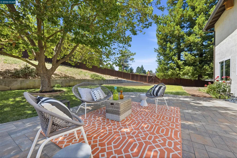 204 Lasso Cir, San Ramon, CA 94583