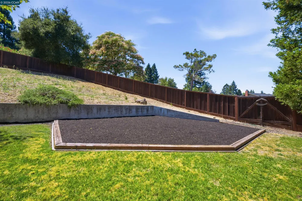204 Lasso Cir, San Ramon, CA 94583