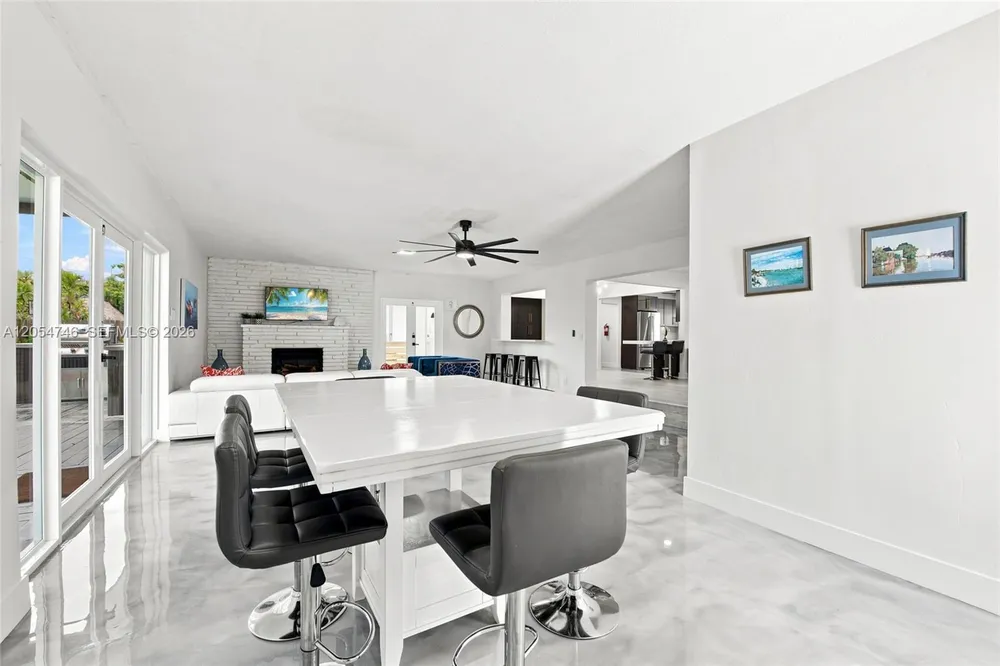 417 NE 11th Ave, Pompano Beach, FL 33060