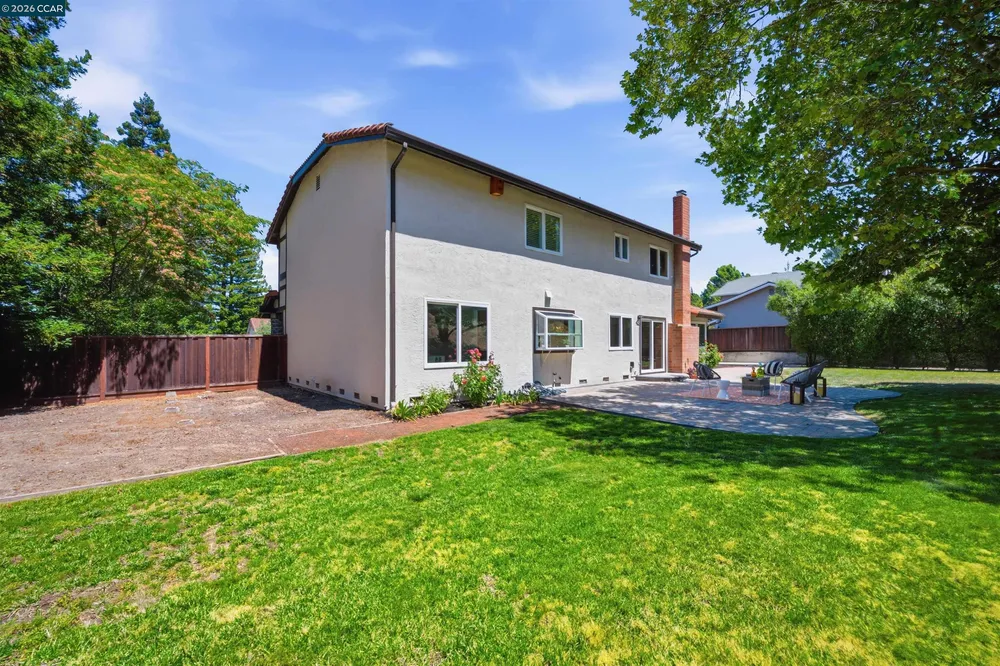 204 Lasso Cir, San Ramon, CA 94583