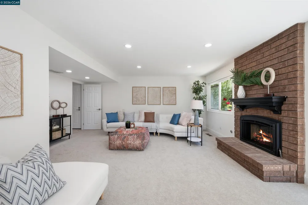 204 Lasso Cir, San Ramon, CA 94583