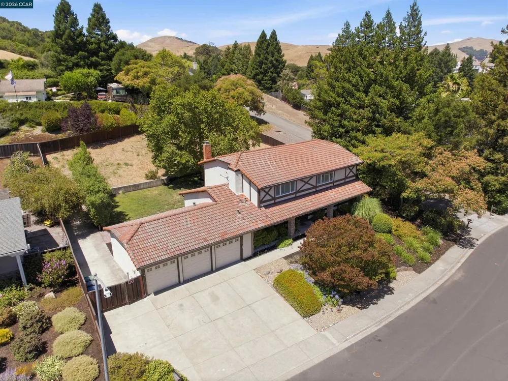204 Lasso Cir, San Ramon, CA 94583