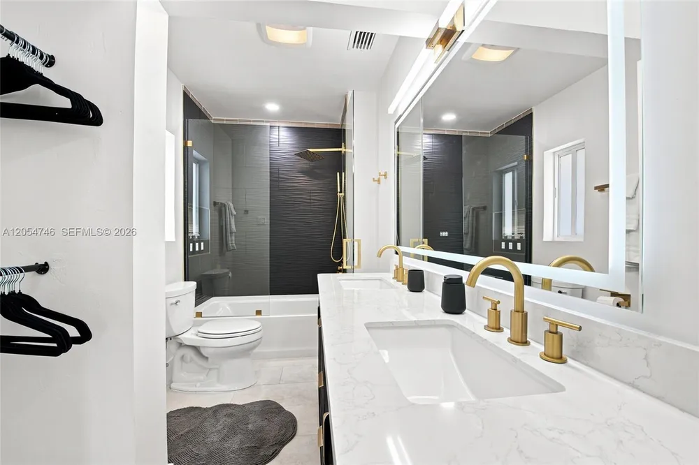417 NE 11th Ave, Pompano Beach, FL 33060