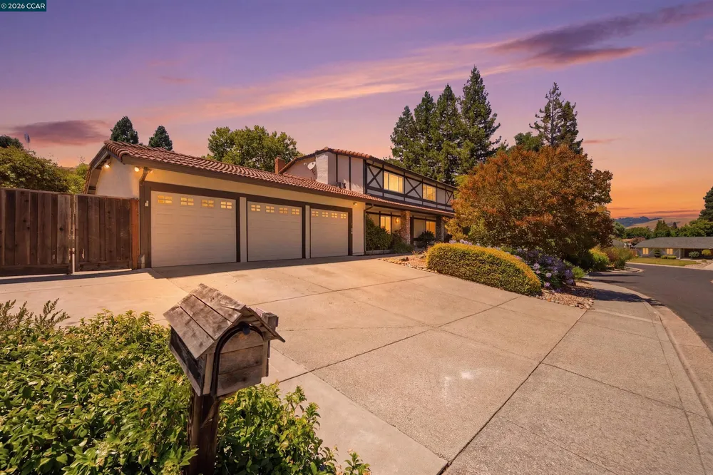 204 Lasso Cir, San Ramon, CA 94583