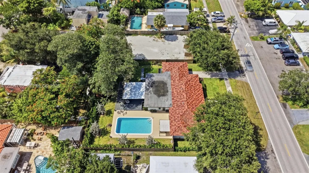 417 NE 11th Ave, Pompano Beach, FL 33060