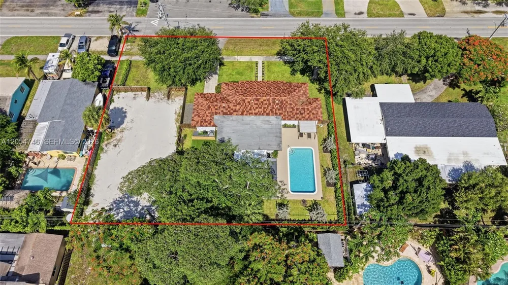 417 NE 11th Ave, Pompano Beach, FL 33060