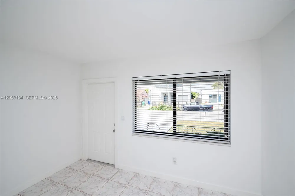 2340 SW 16th St, Miami, FL 33145
