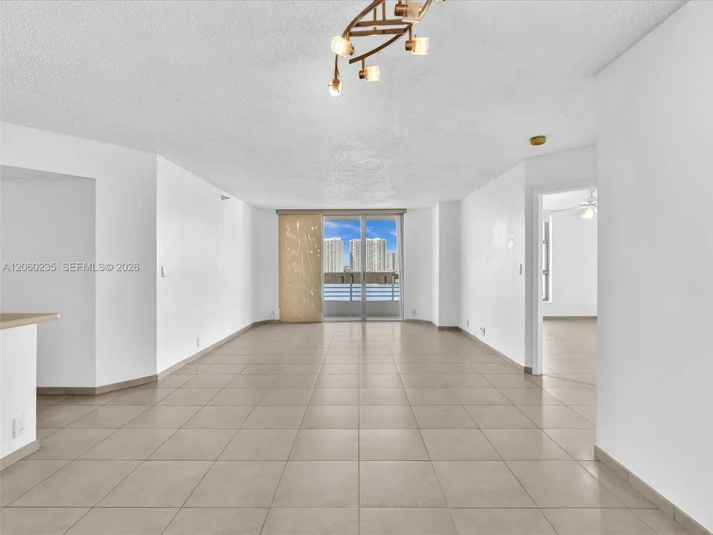 3530 Mystic Pointe Dr, Aventura, FL 33180