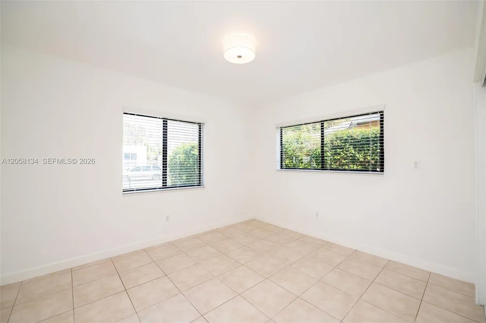 2340 SW 16th St, Miami, FL 33145