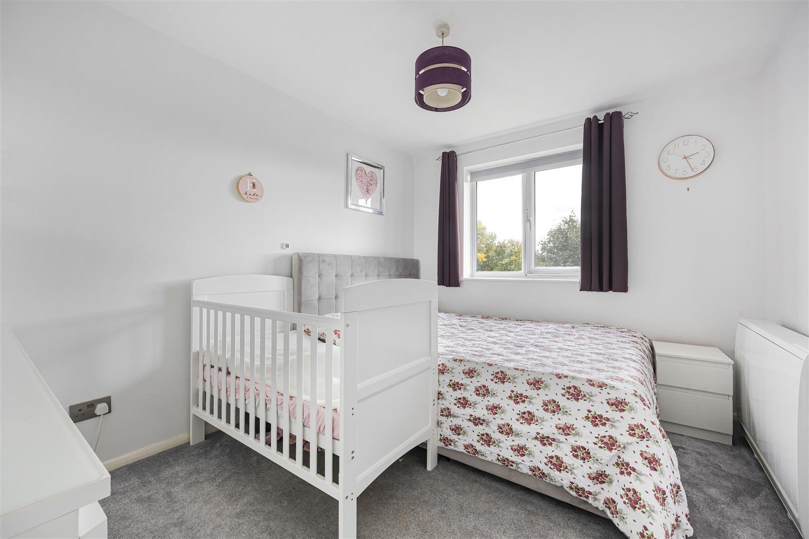Lowestoft Drive, Cippenham Image 7